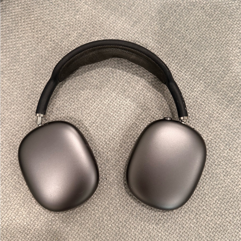 Apple AirPods Max (Lightning Port) Space Gray